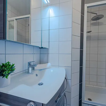 Palmyra-8 By Interhome 르발카레스